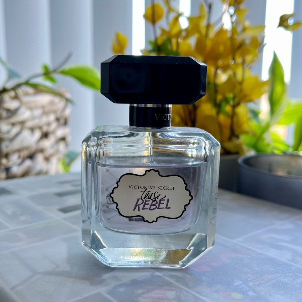 [Victoria’s Secret] Tease Rebel Women’s fragrance